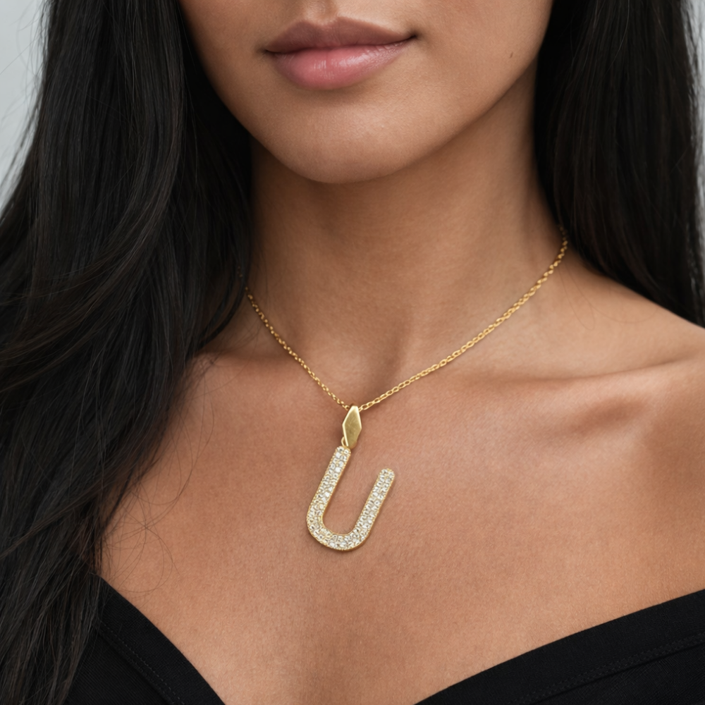 Charm-Zirkonia Buchstabe U Elif Jewelry