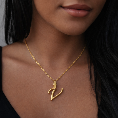 Charm Buchstabe V Elif Jewelry